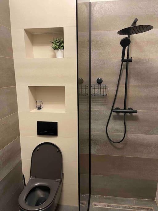 Ath Modern Homes - Luxury Apartment In The City Center ياش المظهر الخارجي الصورة